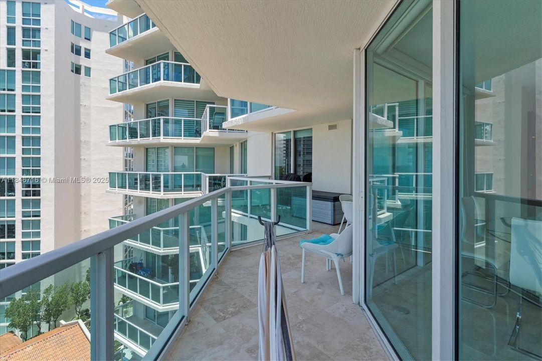 Недавно продано: $930,000 (3 спален, 2 ванн, 1489 Квадратных фут)