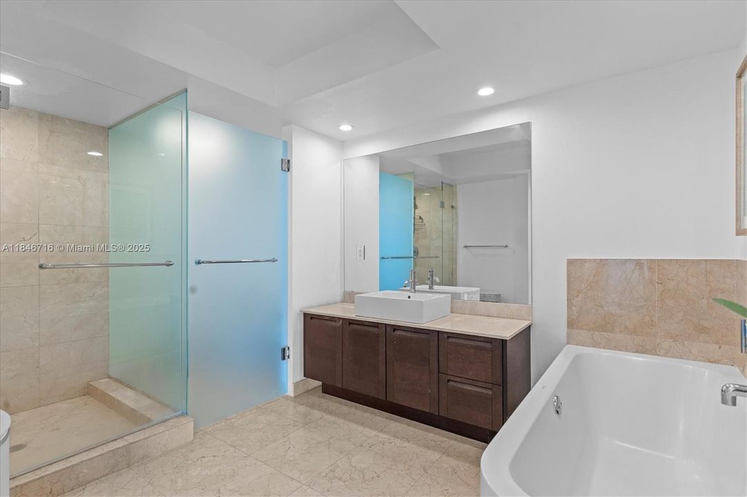 Недавно продано: $930,000 (3 спален, 2 ванн, 1489 Квадратных фут)