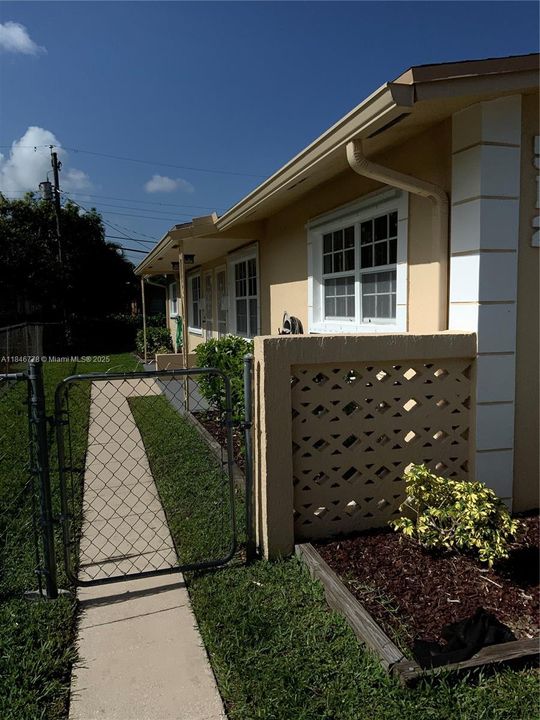 For Sale: $610,000 (0 beds, 0 baths, 1627 Square Feet)