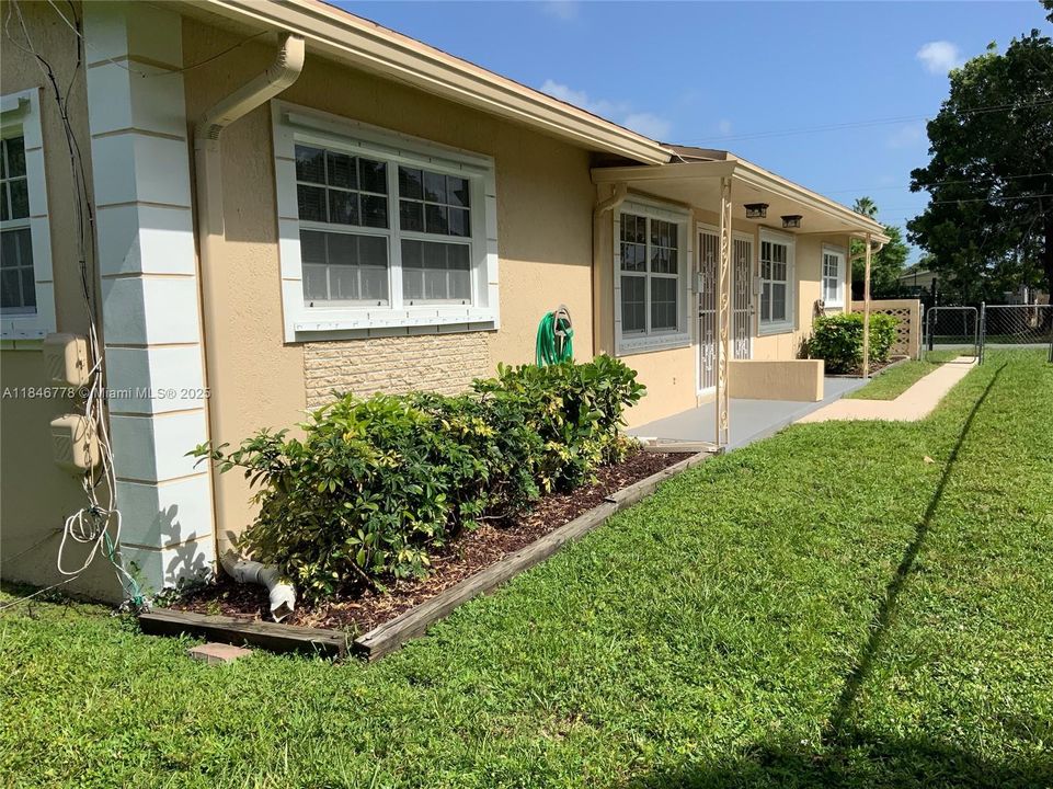 For Sale: $610,000 (0 beds, 0 baths, 1627 Square Feet)