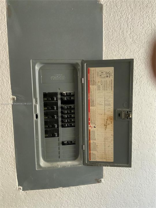 For Sale: $610,000 (0 beds, 0 baths, 1627 Square Feet)