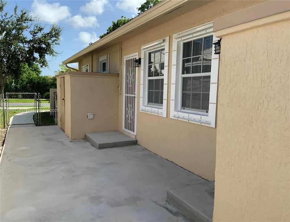 For Sale: $610,000 (0 beds, 0 baths, 1627 Square Feet)