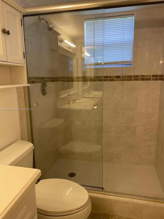 For Sale: $275,000 (2 beds, 2 baths, 1190 Square Feet)