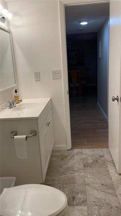 For Sale: $275,000 (2 beds, 2 baths, 1190 Square Feet)