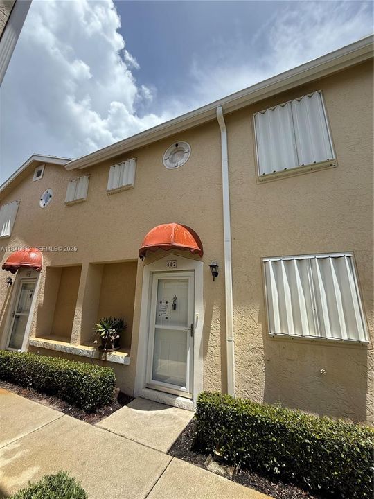 待售: $249,000 (2 贝兹, 2 浴室, 1128 平方英尺)