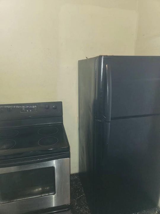 Recently Rented: $1,000 (1 beds, 1 baths, 400 Square Feet)