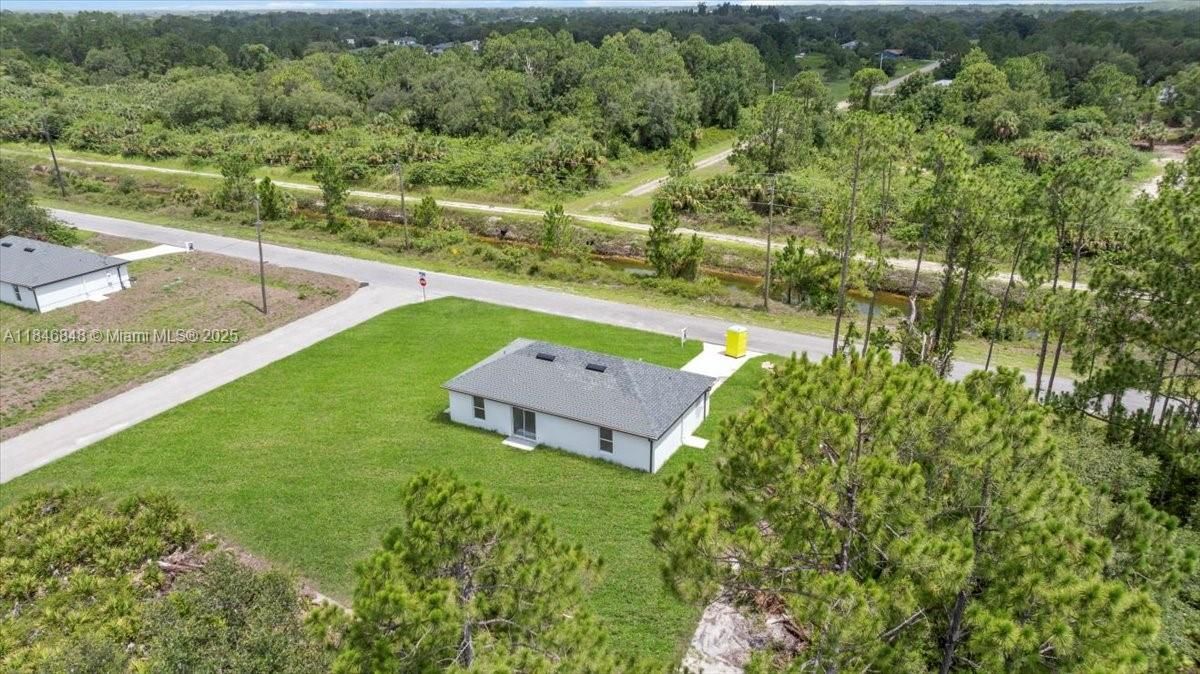 合同活跃: $249,900 (3 贝兹, 2 浴室, 0 平方英尺)