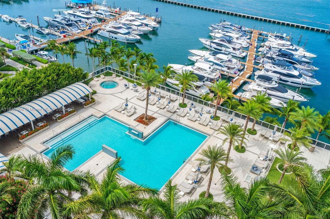 For Sale: $2,800,000 (2 beds, 2 baths, 1600 Square Feet)