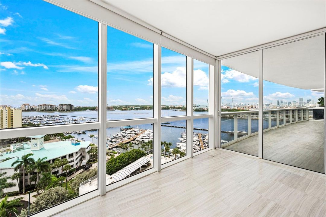 For Sale: $2,800,000 (2 beds, 2 baths, 1600 Square Feet)