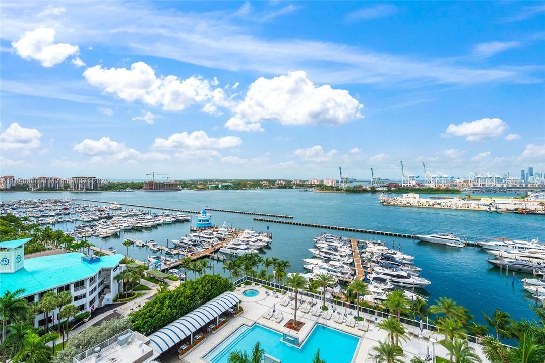 For Sale: $2,800,000 (2 beds, 2 baths, 1600 Square Feet)