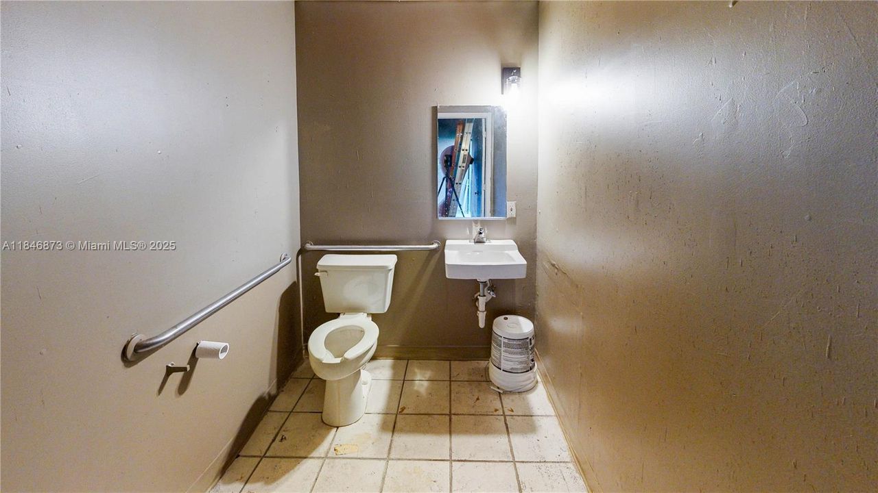 For Sale: $2,999,900 (0 beds, 0 baths, 0 Square Feet)