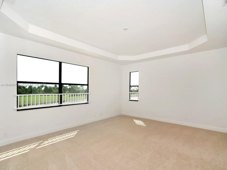 В аренду: $12,000 (5 спален, 5 ванн, 4583 Квадратных фут)