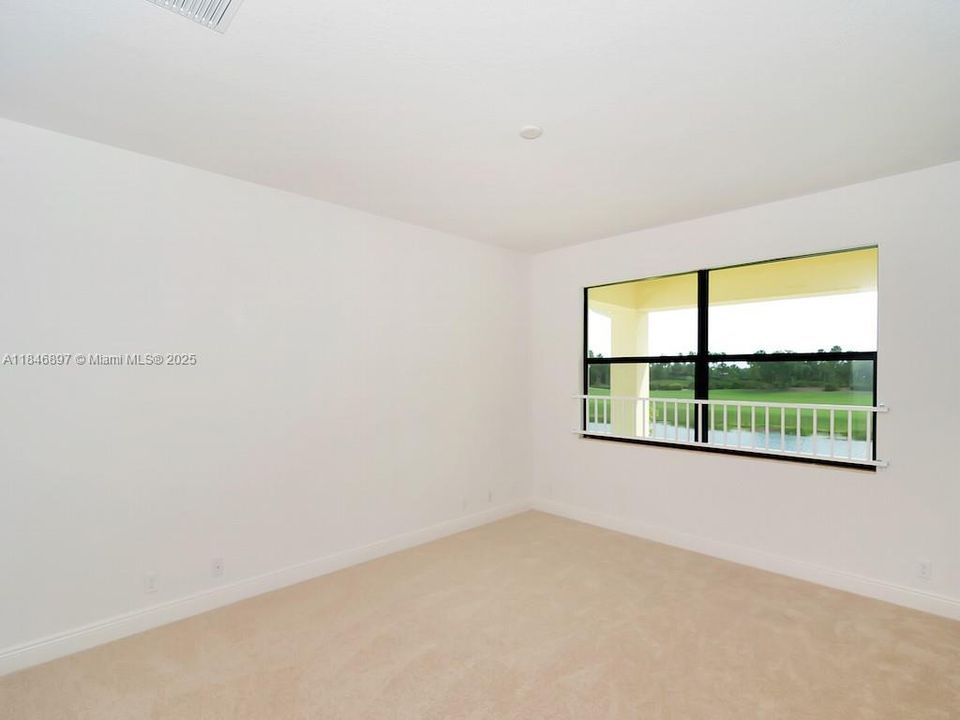 В аренду: $12,000 (5 спален, 5 ванн, 4583 Квадратных фут)