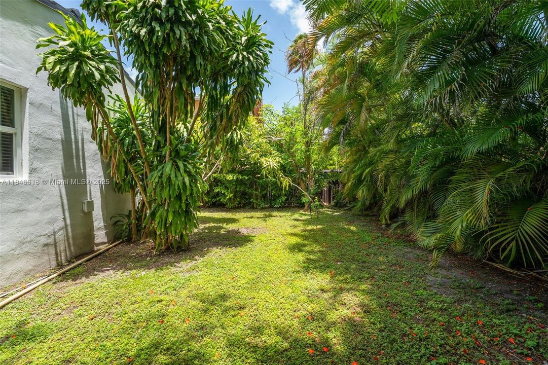 Под контрактом: $925,000 (0 спален, 0 ванн, 1426 Квадратных фут)