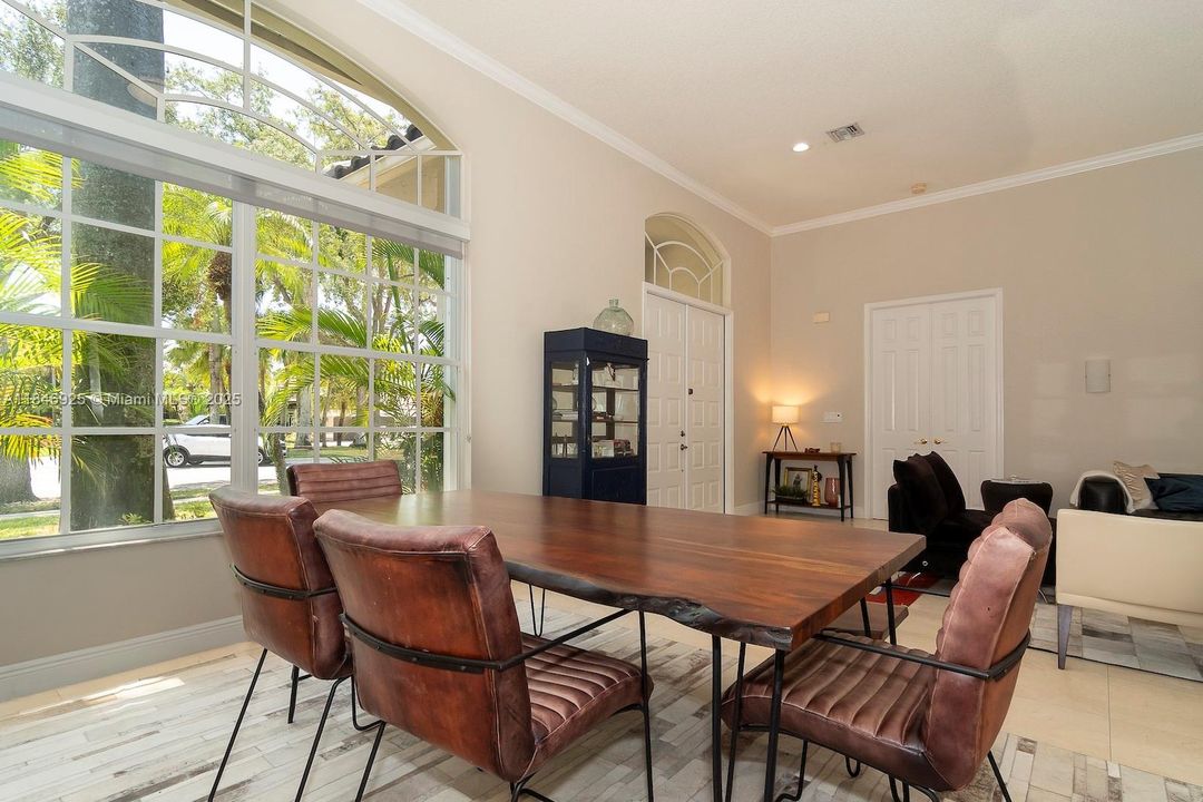 Active With Contract: $1,390,000 (5 beds, 3 baths, 3107 Square Feet)