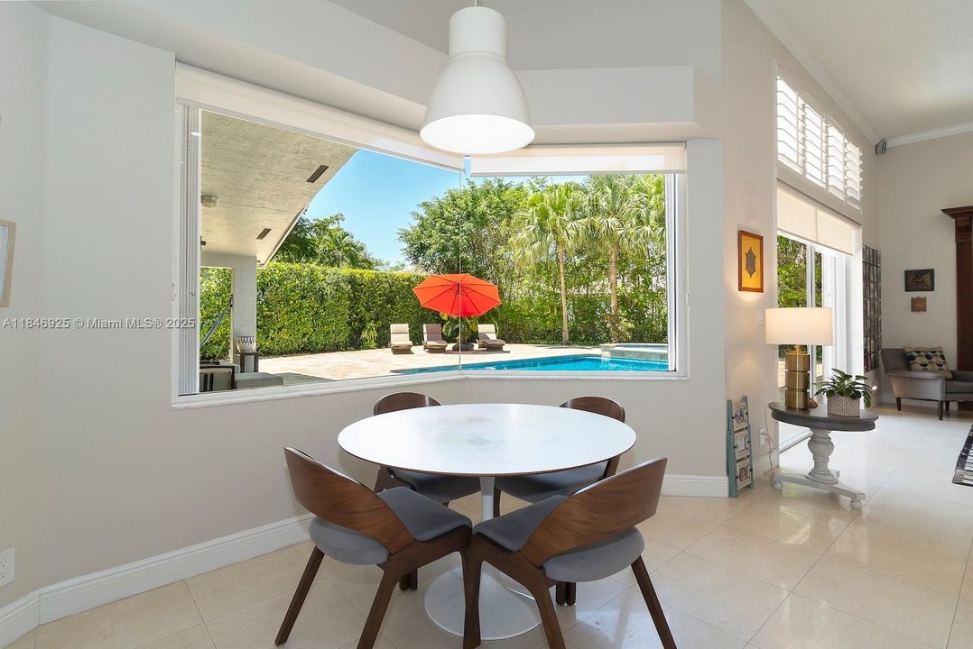 Active With Contract: $1,390,000 (5 beds, 3 baths, 3107 Square Feet)