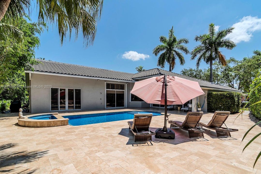 Active With Contract: $1,390,000 (5 beds, 3 baths, 3107 Square Feet)