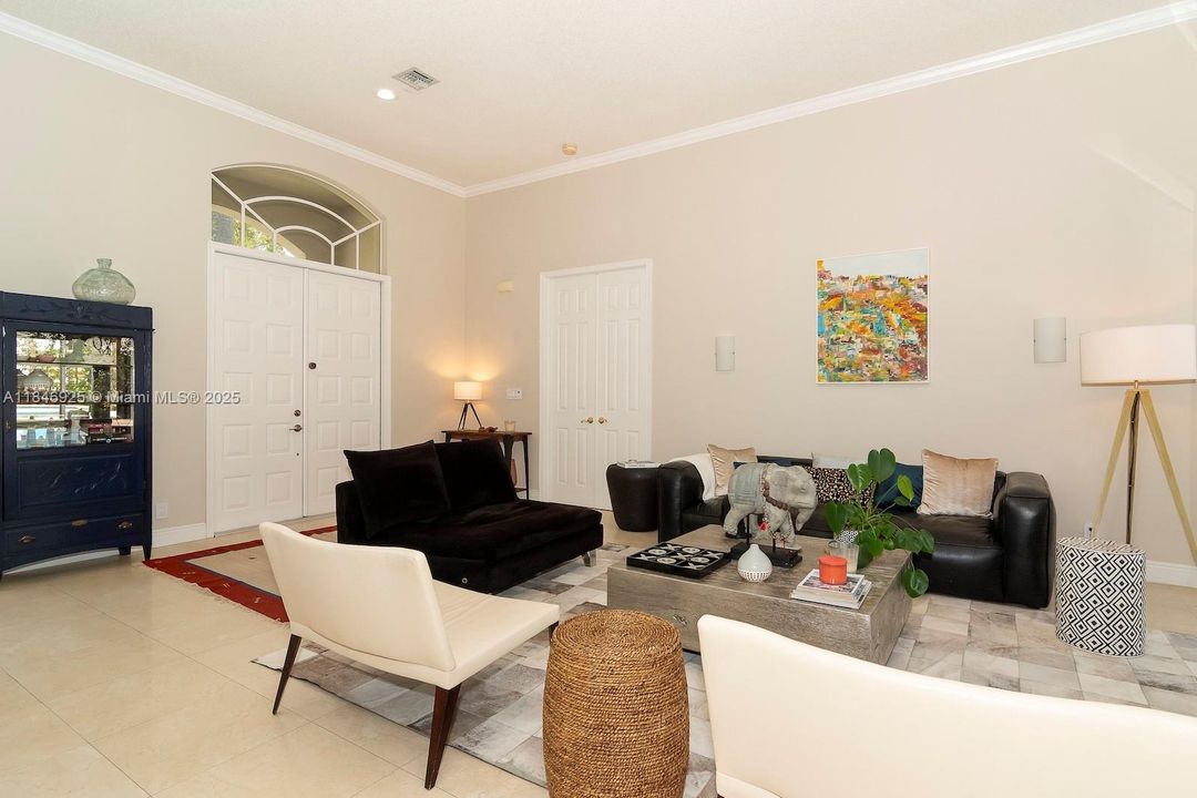 Active With Contract: $1,390,000 (5 beds, 3 baths, 3107 Square Feet)