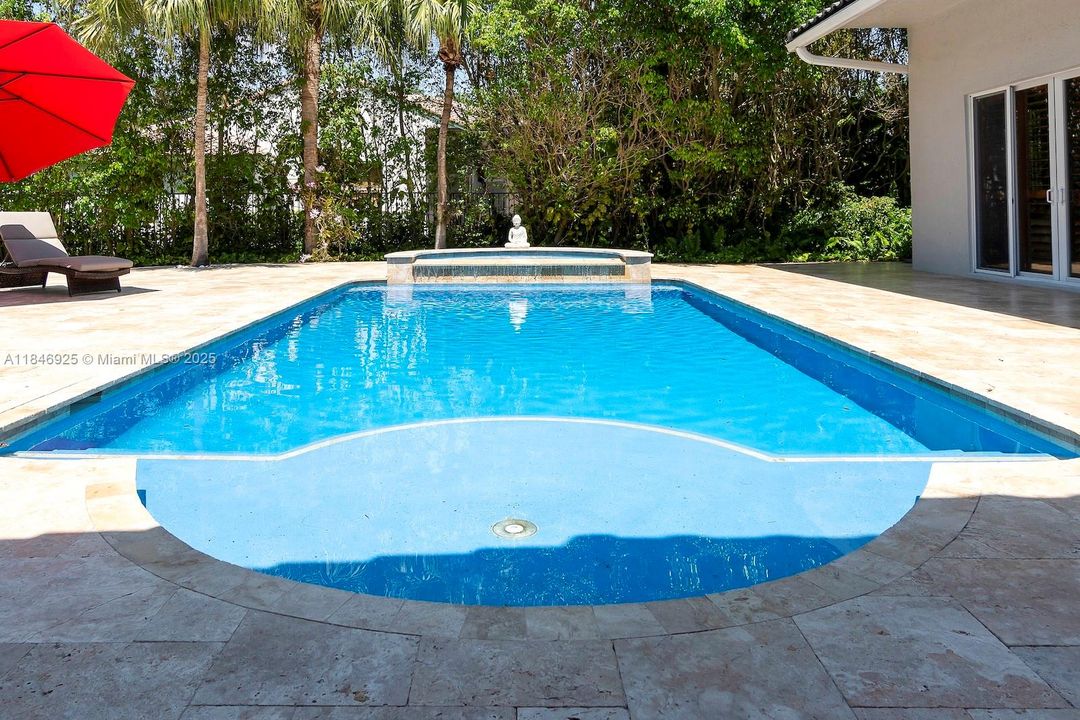 Active With Contract: $1,390,000 (5 beds, 3 baths, 3107 Square Feet)