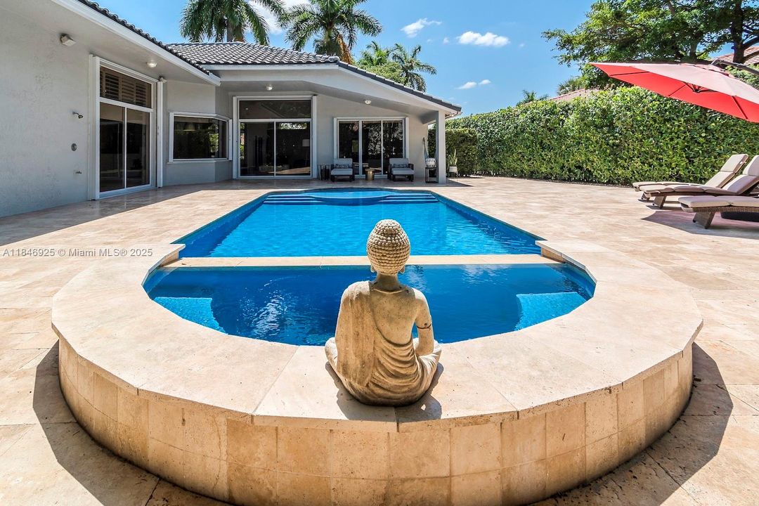 Active With Contract: $1,390,000 (5 beds, 3 baths, 3107 Square Feet)