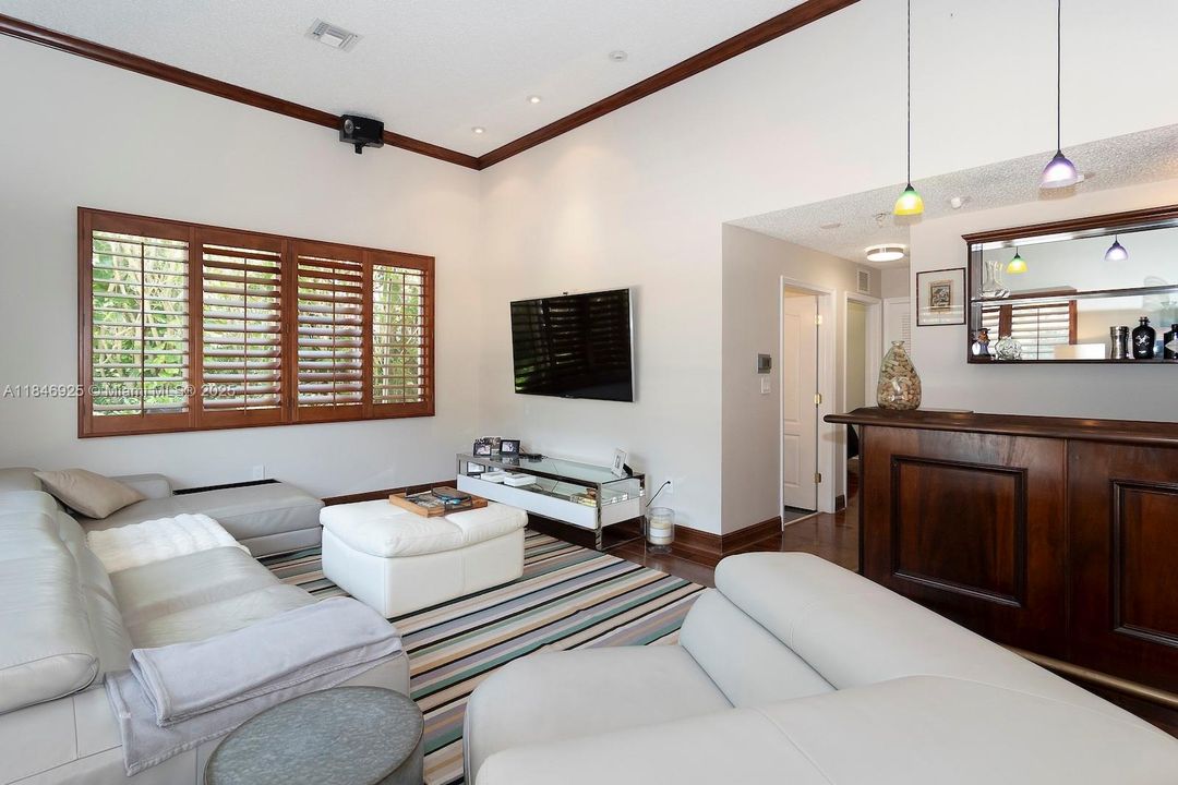 Active With Contract: $1,390,000 (5 beds, 3 baths, 3107 Square Feet)