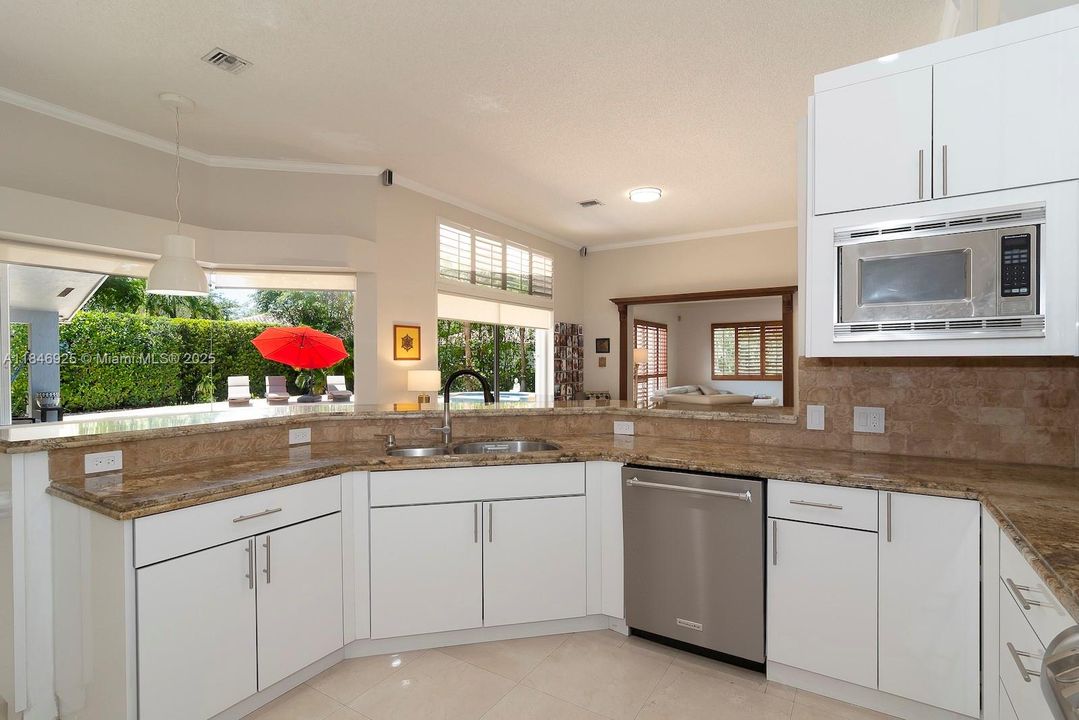 Active With Contract: $1,390,000 (5 beds, 3 baths, 3107 Square Feet)