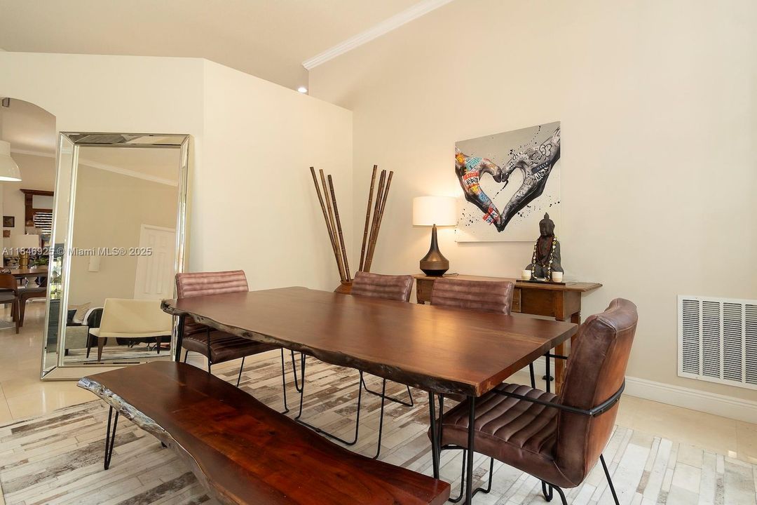 Active With Contract: $1,390,000 (5 beds, 3 baths, 3107 Square Feet)