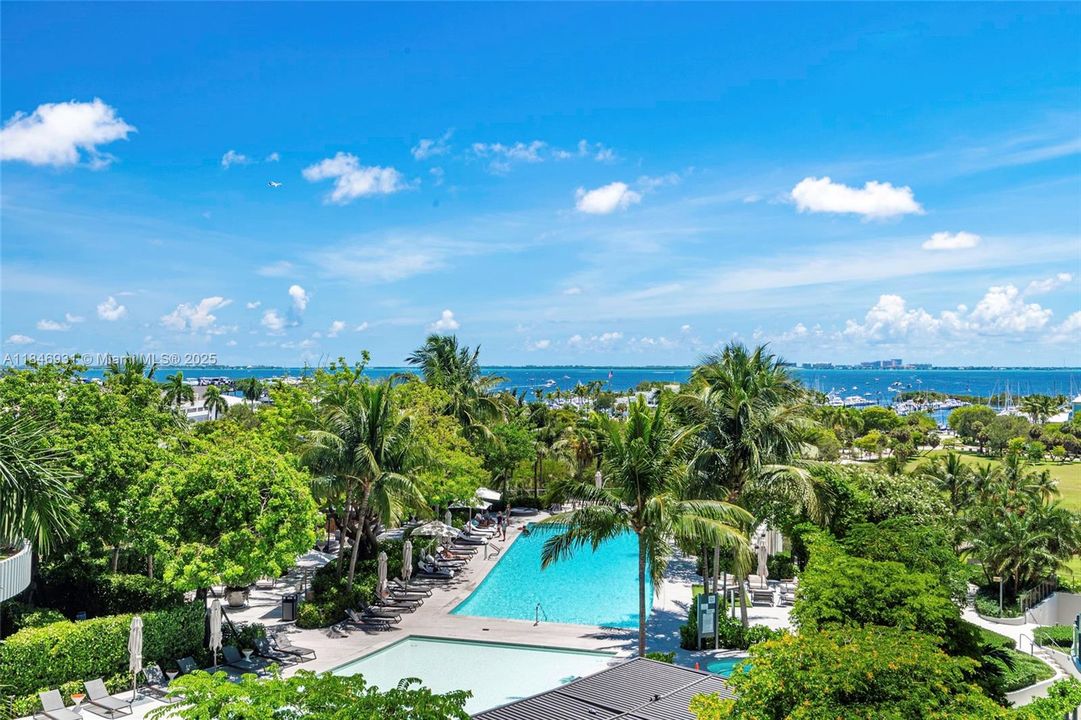 出租: $39,000 (3 贝兹, 3 浴室, 2532 平方英尺)