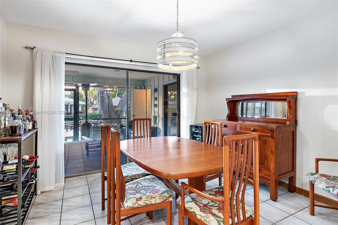 For Sale: $3,199,900 (4 beds, 2 baths, 2357 Square Feet)