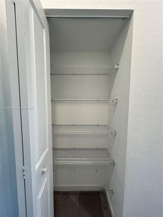 На продажу: $428,000 (3 спален, 3 ванн, 1328 Квадратных фут)