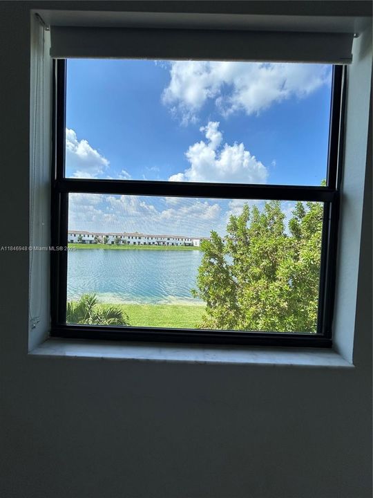 На продажу: $428,000 (3 спален, 3 ванн, 1328 Квадратных фут)