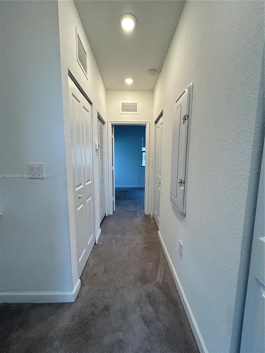 На продажу: $428,000 (3 спален, 3 ванн, 1328 Квадратных фут)