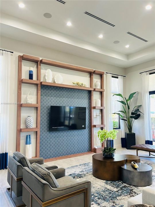 На продажу: $428,000 (3 спален, 3 ванн, 1328 Квадратных фут)