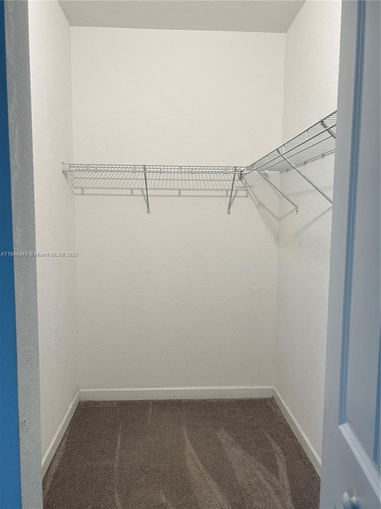 На продажу: $428,000 (3 спален, 3 ванн, 1328 Квадратных фут)