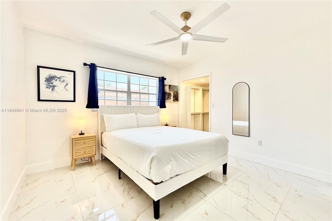 На продажу: $1,995,000 (5 спален, 3 ванн, 2768 Квадратных фут)