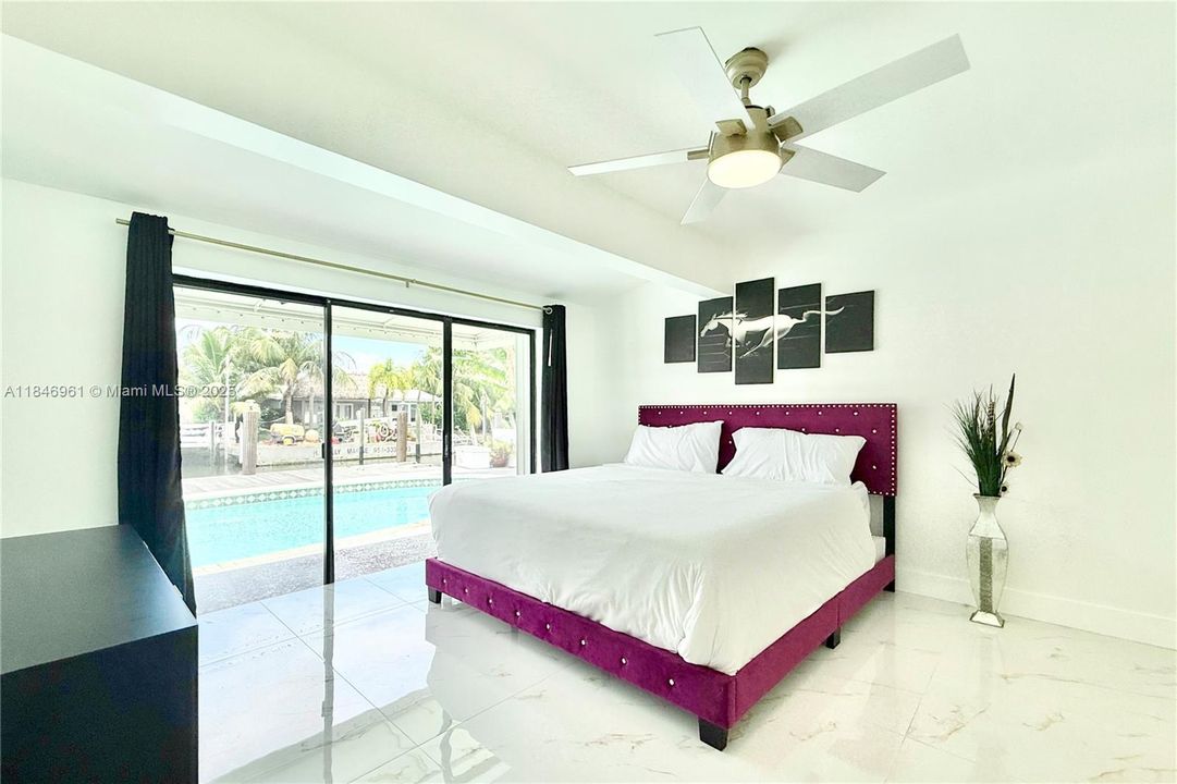 На продажу: $1,995,000 (5 спален, 3 ванн, 2768 Квадратных фут)