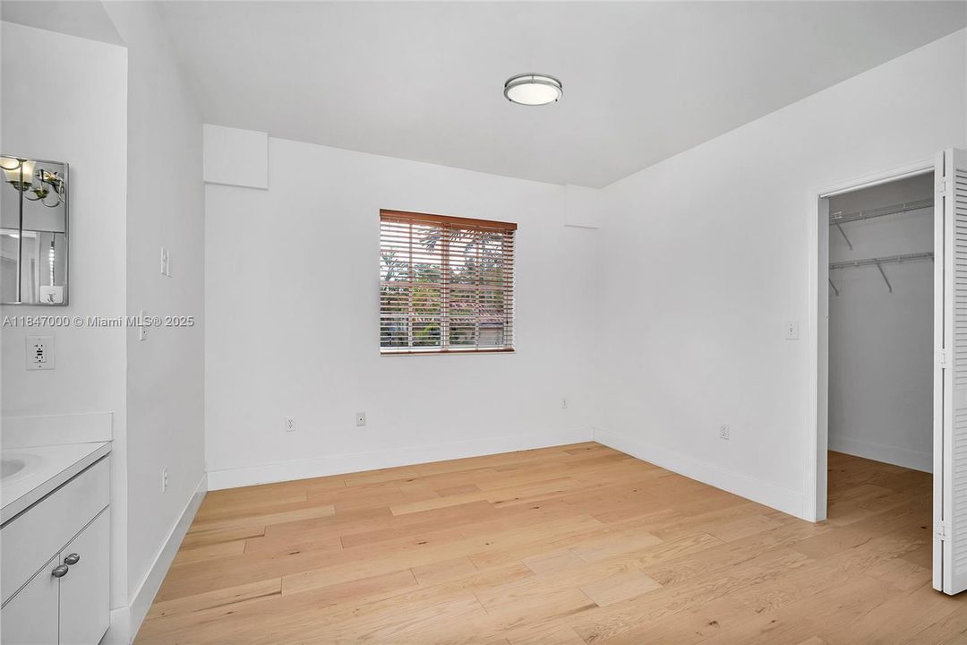 Recientemente alquilado: $13,800 (4 camas, 4 baños, 2689 Pies cuadrados)