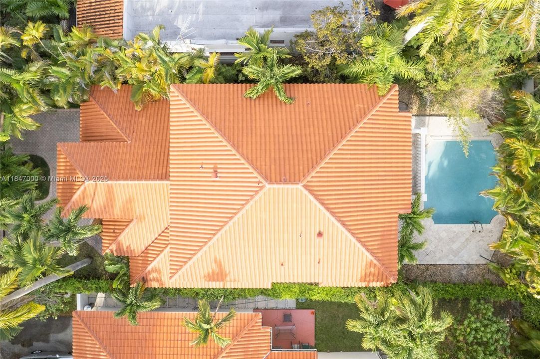 Recientemente alquilado: $13,800 (4 camas, 4 baños, 2689 Pies cuadrados)