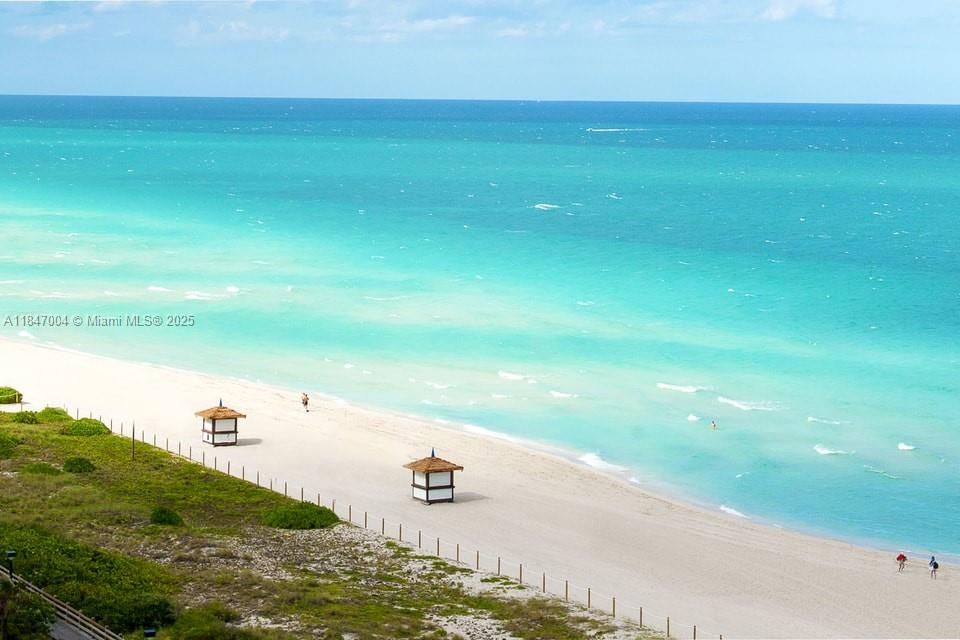 На продажу: $577,000 (2 спален, 2 ванн, 1020 Квадратных фут)