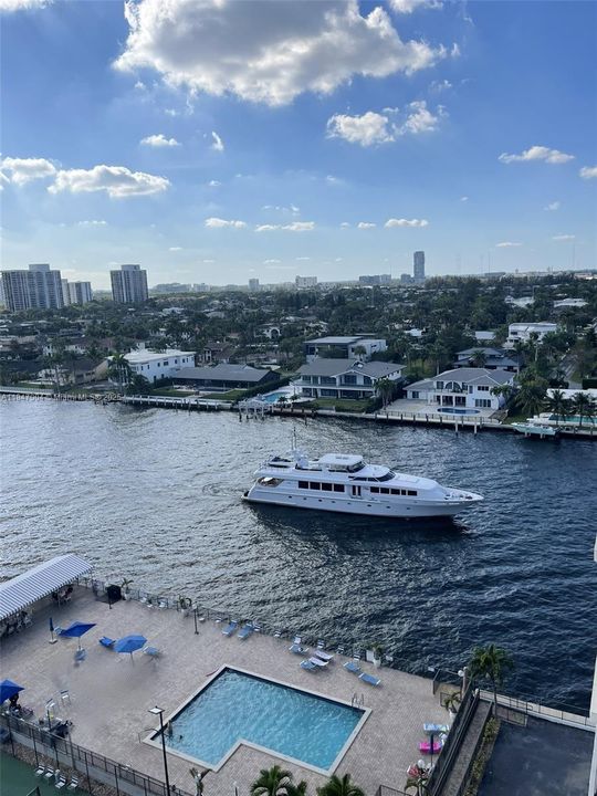 На продажу: $577,000 (2 спален, 2 ванн, 1020 Квадратных фут)