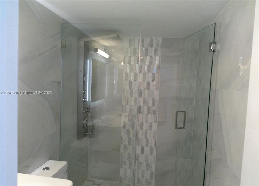 На продажу: $577,000 (2 спален, 2 ванн, 1020 Квадратных фут)