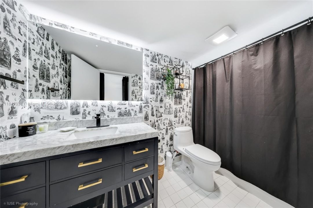 Недавно продано: $450,000 (2 спален, 2 ванн, 850 Квадратных фут)