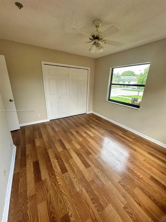 Recientemente alquilado: $2,900 (3 camas, 2 baños, 1266 Pies cuadrados)