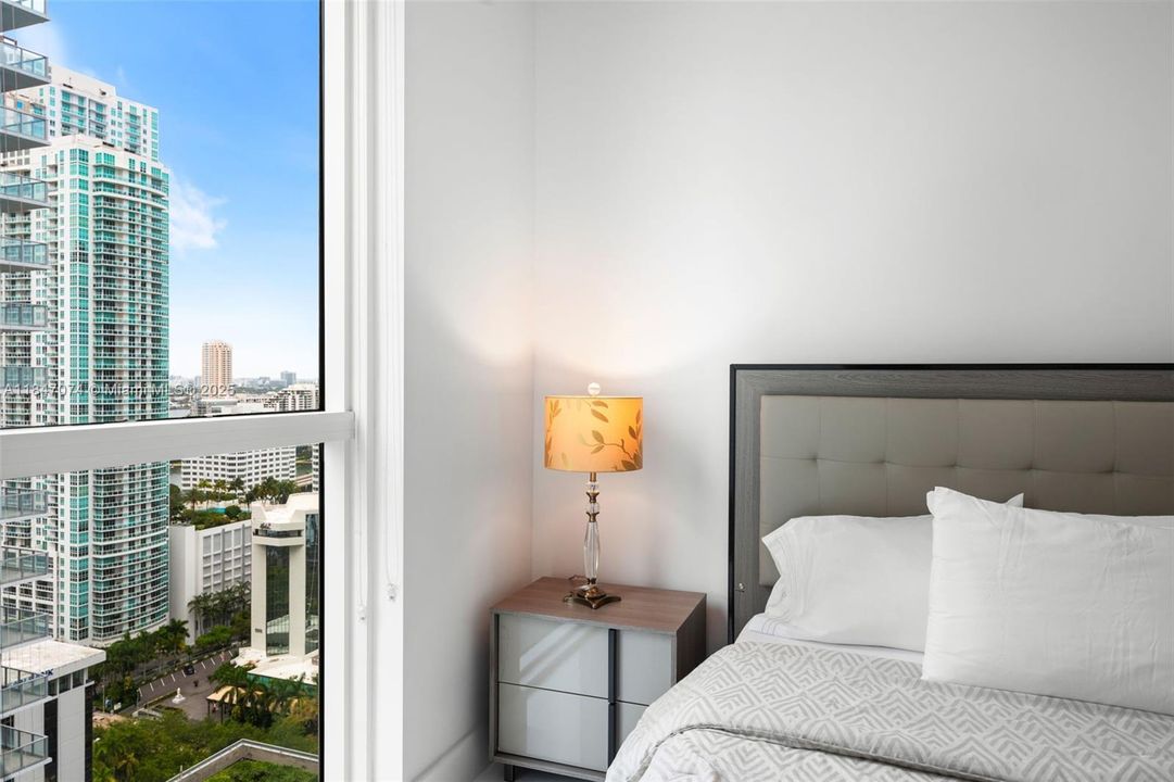 Recientemente alquilado: $5,500 (2 camas, 2 baños, 1134 Pies cuadrados)