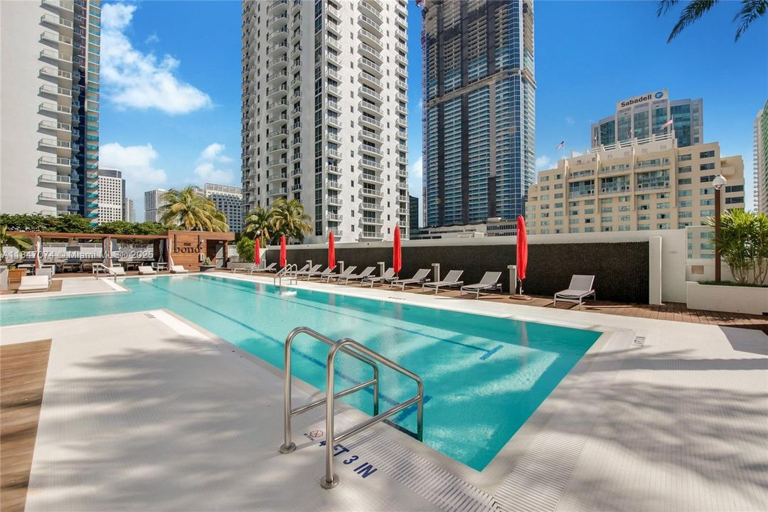 Recientemente alquilado: $5,500 (2 camas, 2 baños, 1134 Pies cuadrados)