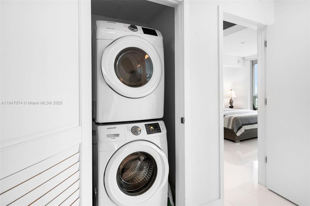 Recientemente alquilado: $5,500 (2 camas, 2 baños, 1134 Pies cuadrados)