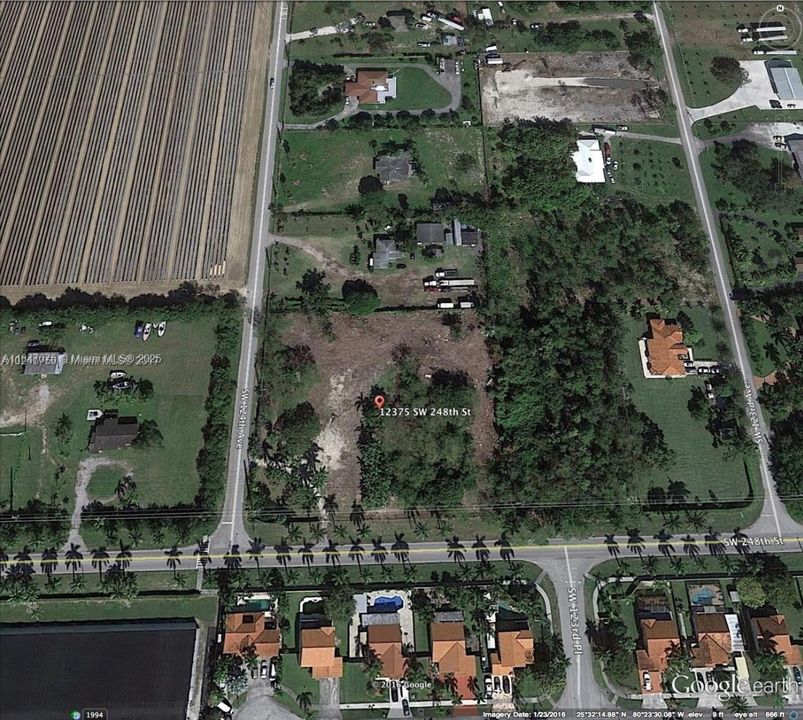 待售: $3,000,000 (2.07 acres)