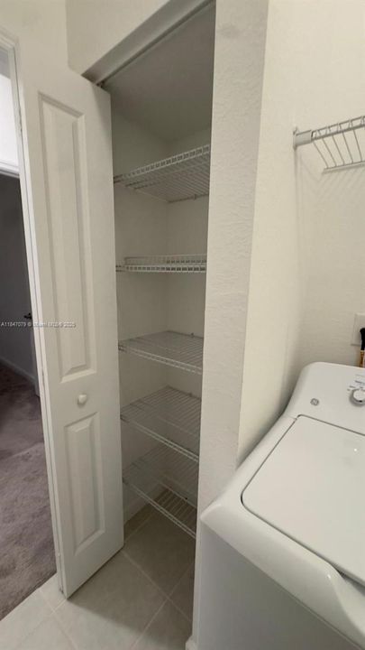 Недавно продано: $455,000 (3 спален, 2 ванн, 1832 Квадратных фут)