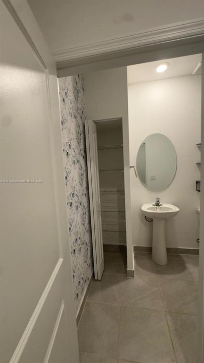 Недавно продано: $455,000 (3 спален, 2 ванн, 1832 Квадратных фут)