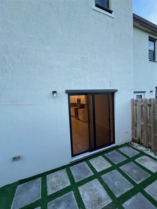 Недавно продано: $455,000 (3 спален, 2 ванн, 1832 Квадратных фут)